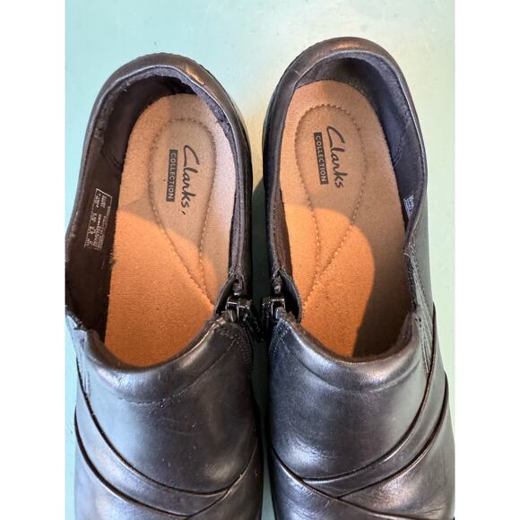 CLARKS Collection, BLACK  loafers, size 8.5, cute leather shoes! - Picture 5 of 8